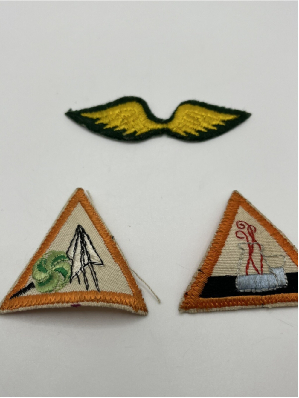 Girl scouts brownie wings vintage patch 72 AND 2 OTHERS , BUNDLE OF GIRL SCOUT